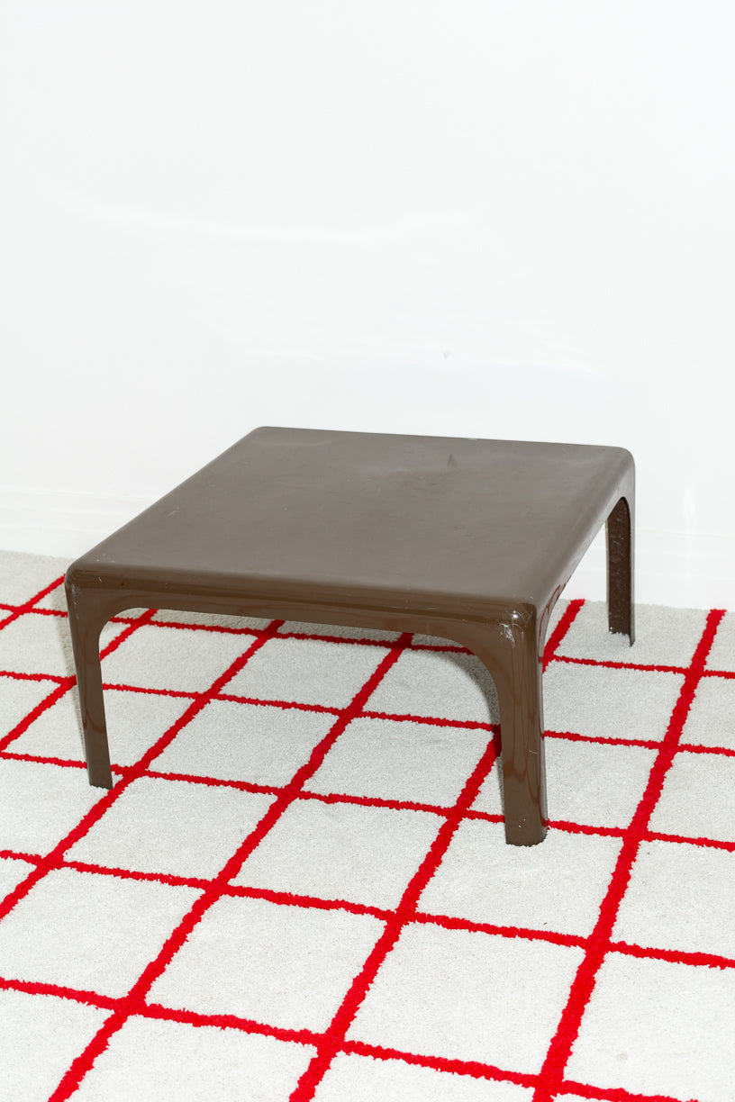 Fiberglass 1970's coffee/side table - Shop ada